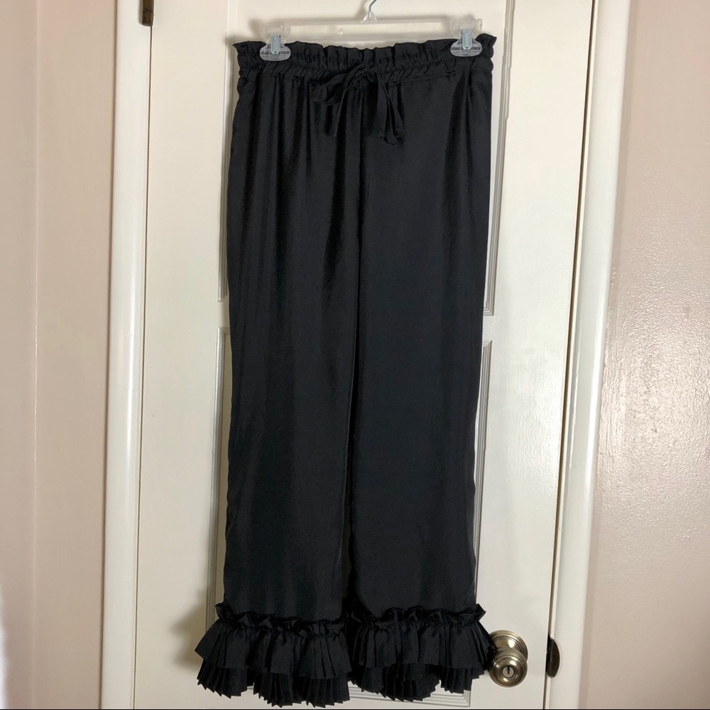 Clu Black Ankle Pants NWOT